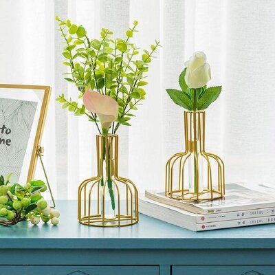 Vase cage doré