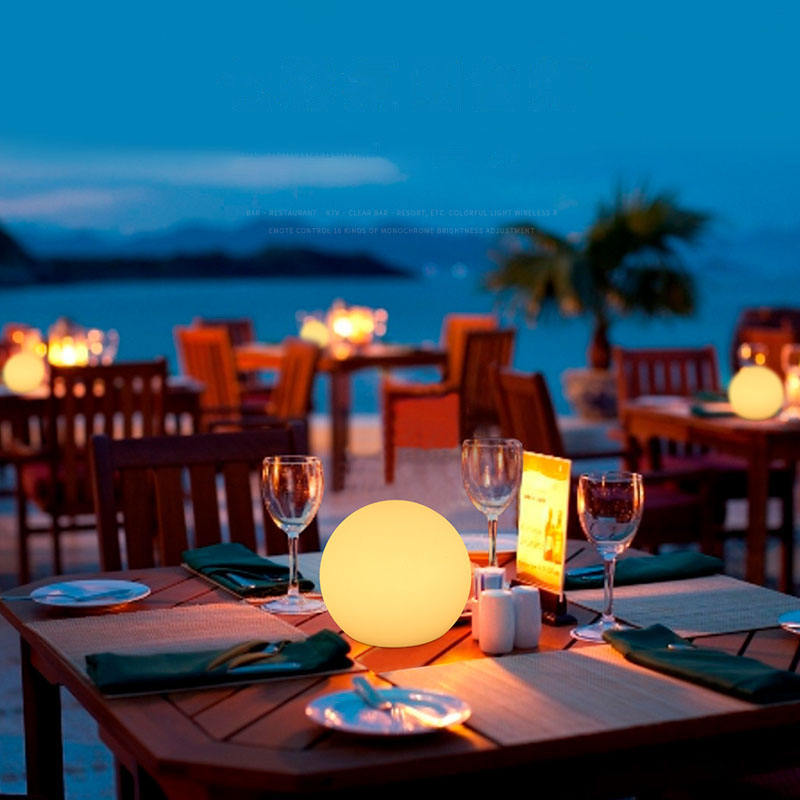Lampe décorative globe de table design