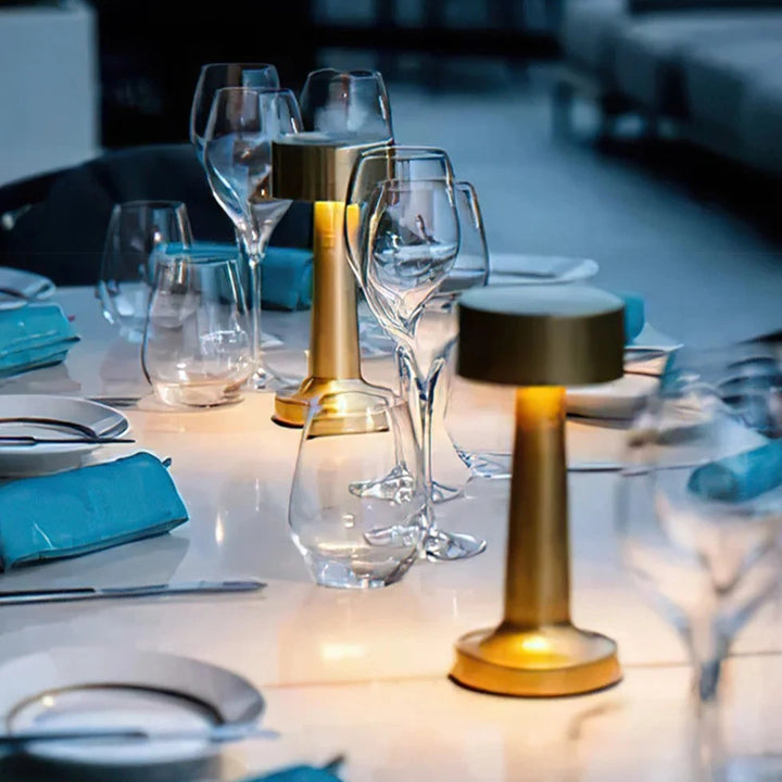 Lampe décorative de table design métallique