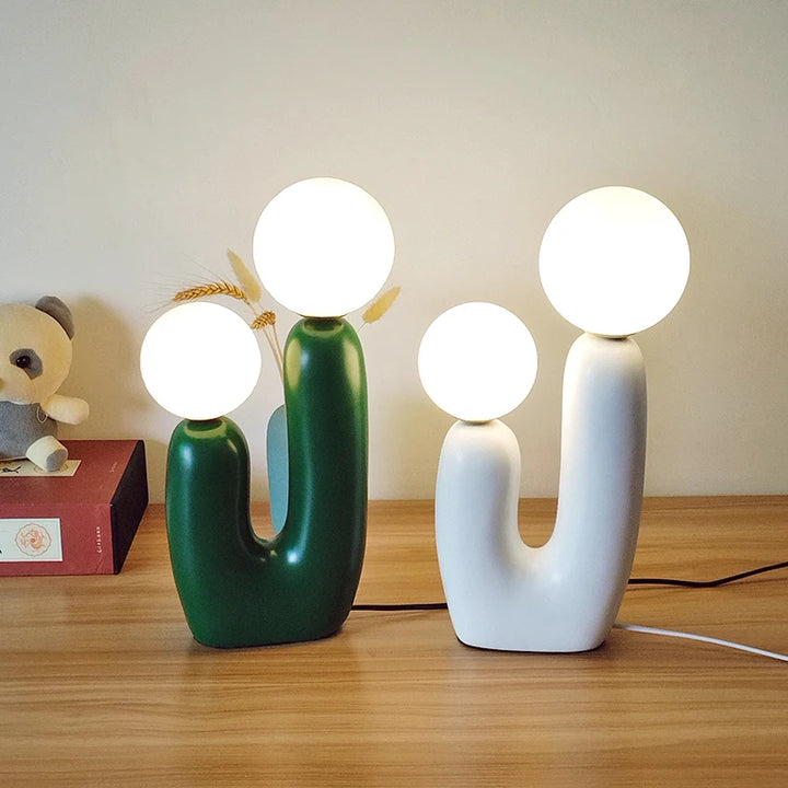Lampe de Table Cactus en Résine – Design Naturel et Moderne