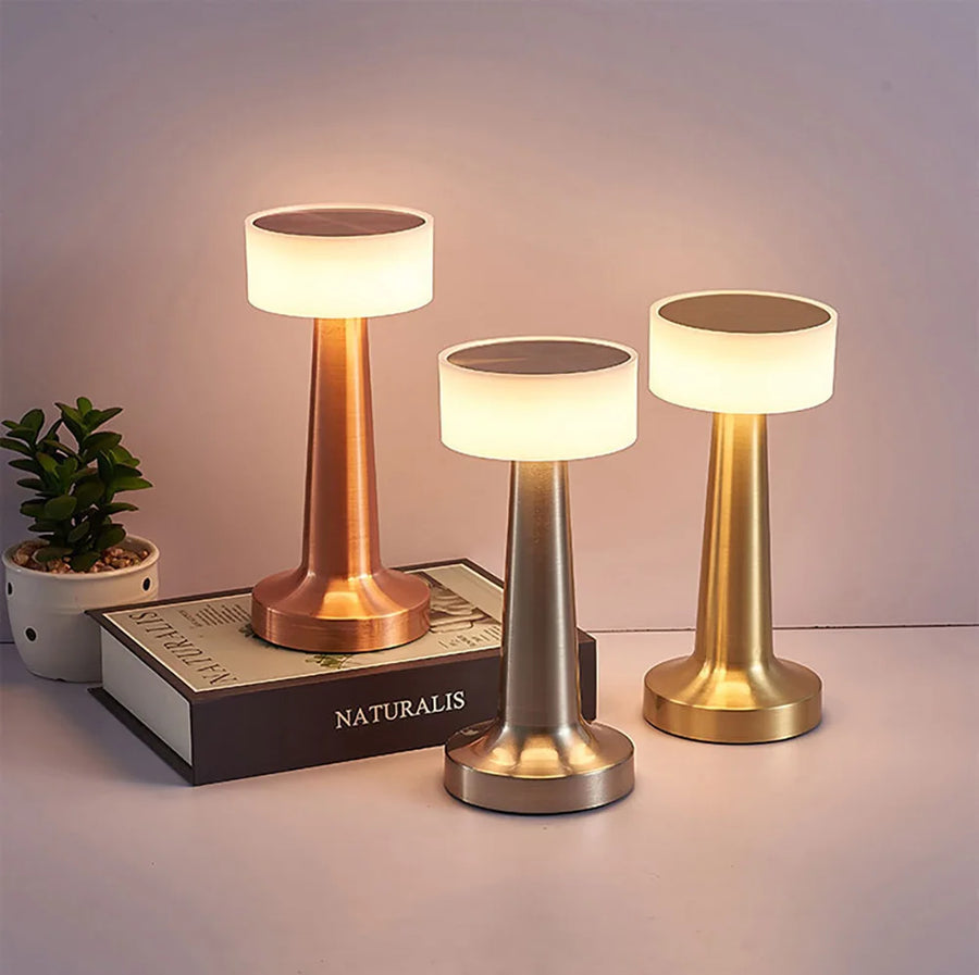 Lampe décorative à poser chromée
