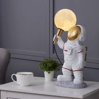 Astronaute debout