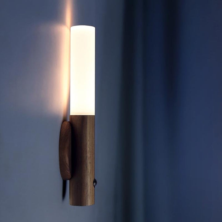 Lampe à Détecteur de Mouvement – Design Minimaliste