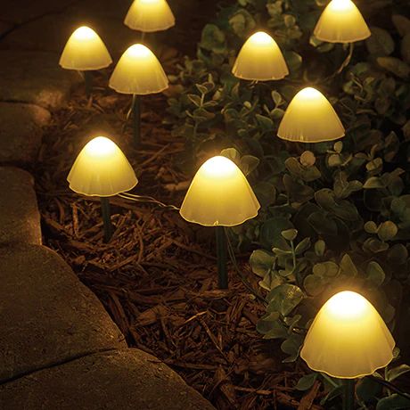 Luminaires solaires pour jardin en forme de champignon