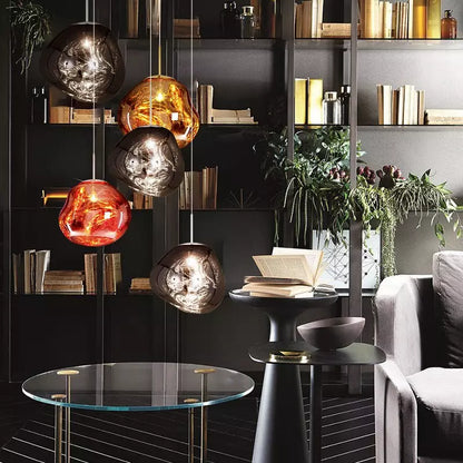 Suspension Métallique Sculpturale – Design Moderne à l’Effet Fondu